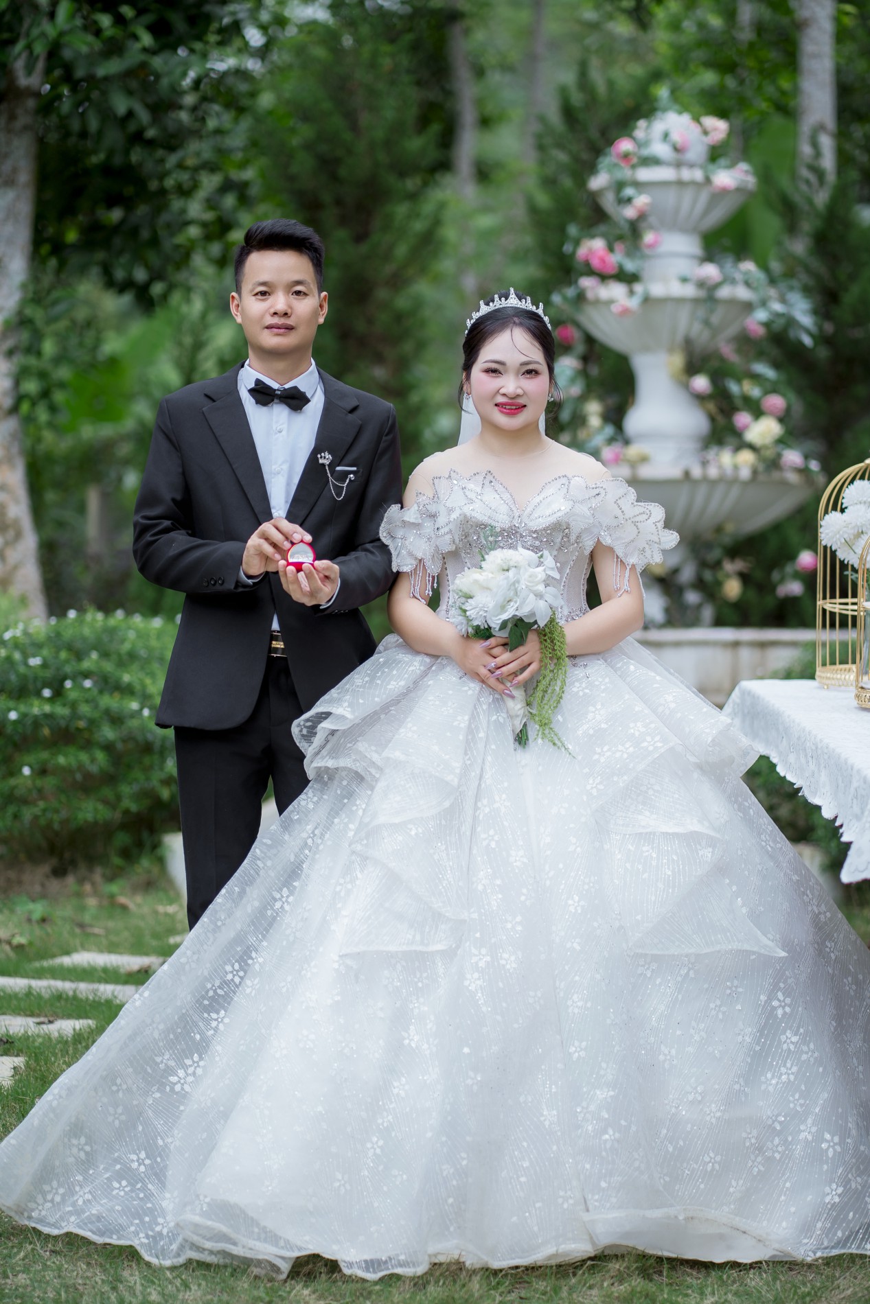 Thiệp cưới online