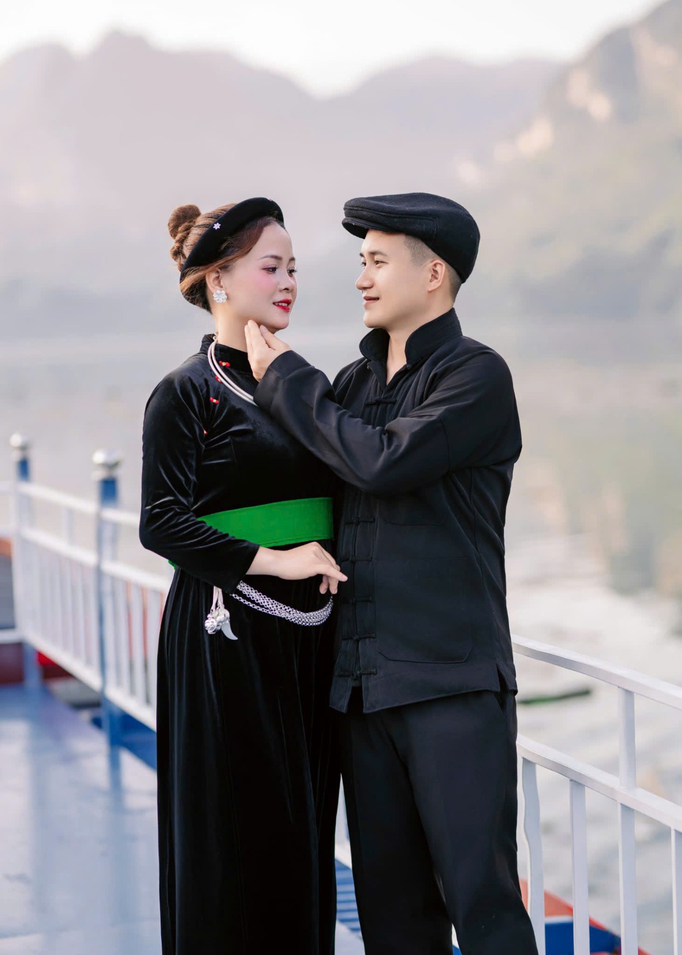 Thiệp cưới online